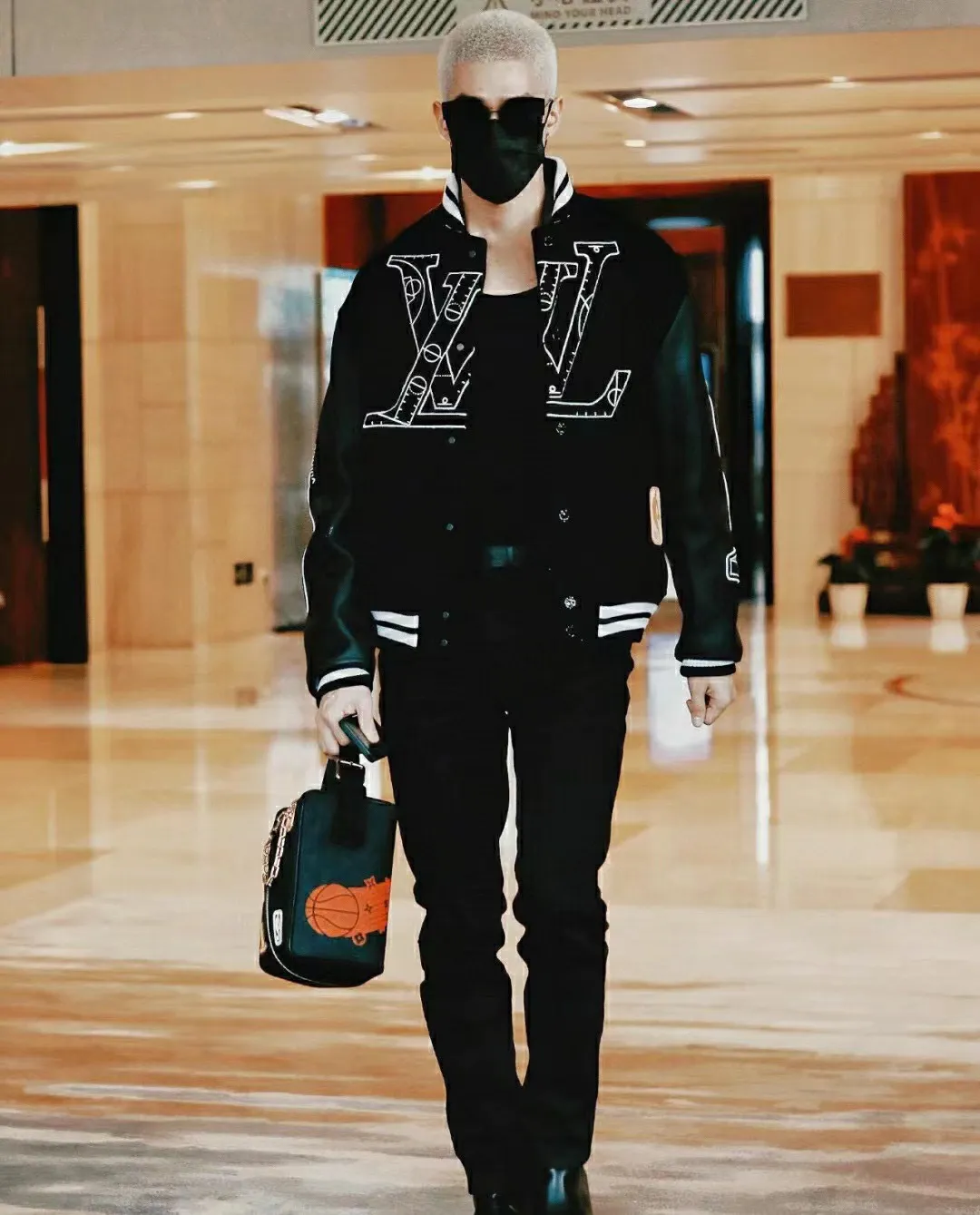 Louis Vuitton & NBA 21Fw joint baseball jacket